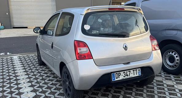 location-RENAULT-Biguglia-roadstr
