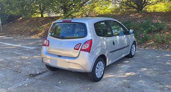 location-RENAULT-Mennecy-roadstr