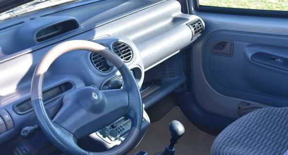 location-RENAULT-Saint-Pierre-d'Oléron-roadstr