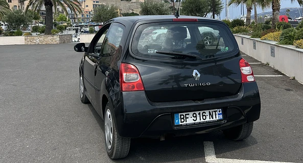 location-RENAULT-Calvi-roadstr
