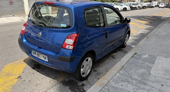 location-RENAULT-Nice-roadstr