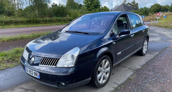 location-RENAULT-Bron-roadstr