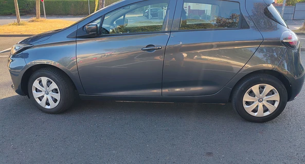 location-RENAULT-Caen-roadstr