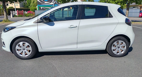 location-RENAULT-Caen-roadstr