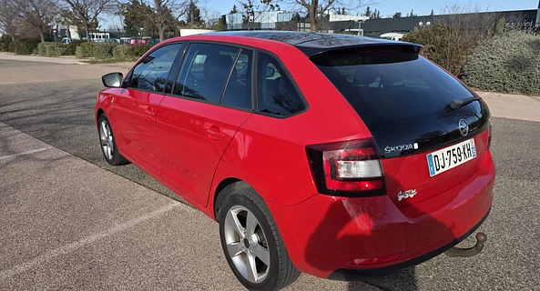 location-SKODA-Avignon-roadstr