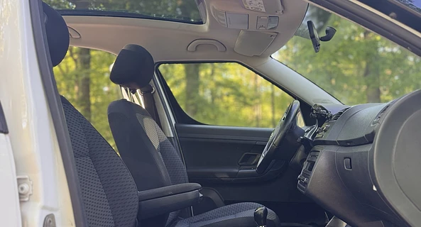 location-SKODA-Saint-Germain-en-Laye-roadstr
