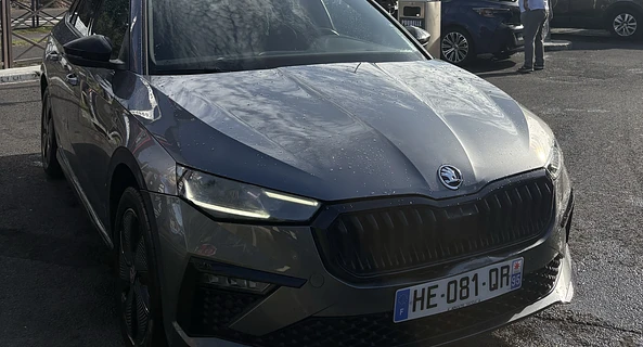 location-SKODA-Saint-Goazec-roadstr