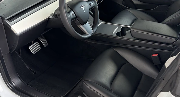 location-TESLA-Chavanod-roadstr