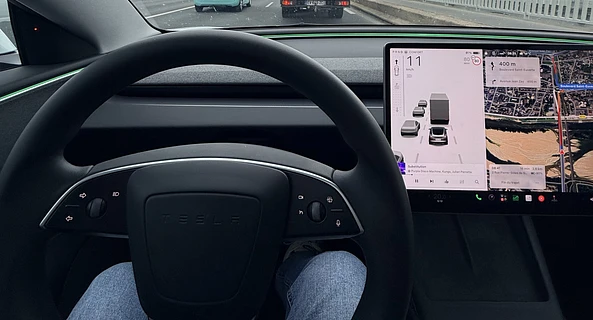 location-TESLA-Quantilly-roadstr