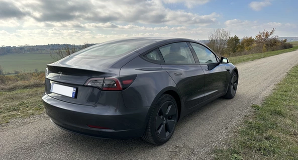 location-TESLA-Balma-roadstr