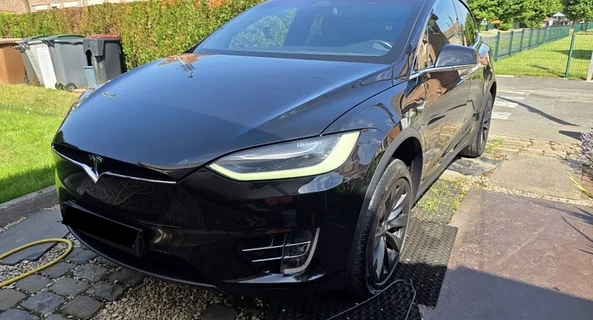 location-TESLA-Limours-roadstr