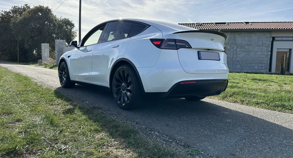 location-TESLA-Toulouse-roadstr