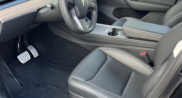 location-TESLA-Paris-roadstr