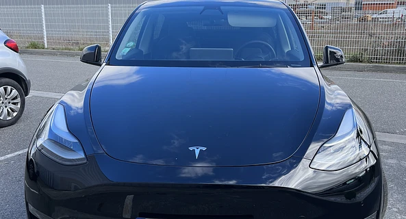 location-TESLA-Paris-roadstr