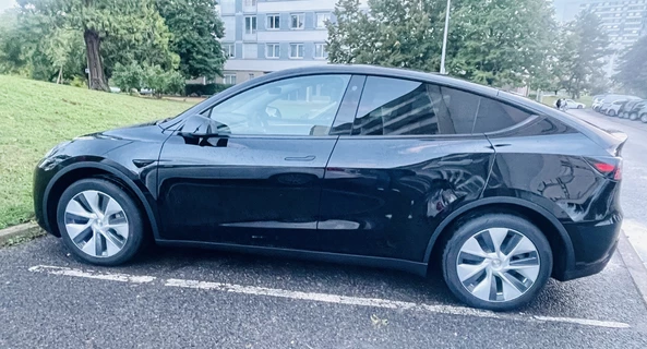 location-TESLA-Tours-roadstr