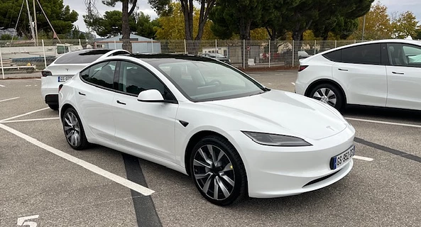 location-TESLA-Toulouse-roadstr