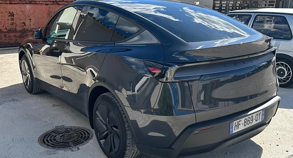 location-TESLA-Cabriès-roadstr