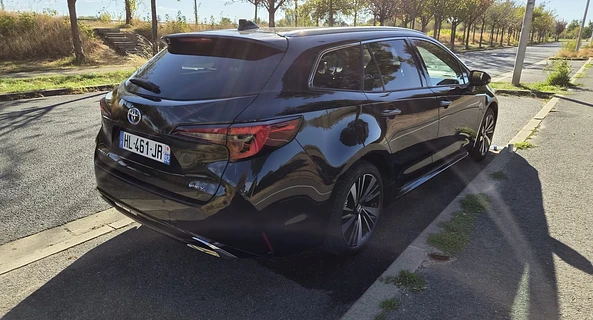 location-TOYOTA-Suresnes-roadstr