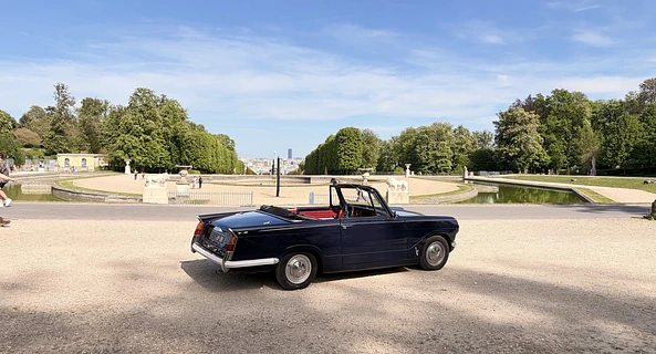 location-TRIUMPH-Colombes-roadstr