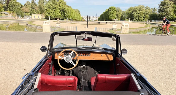 location-TRIUMPH-Colombes-roadstr