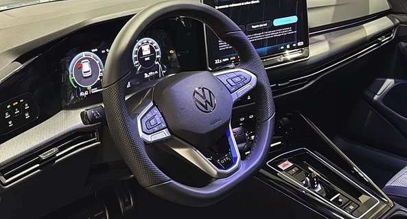 location-VOLKSWAGEN-Paris-roadstr