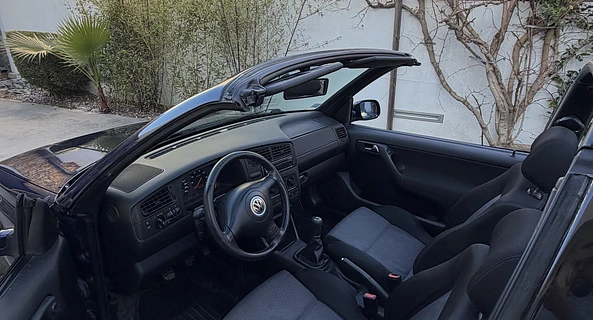 location-VOLKSWAGEN-Montpellier-roadstr