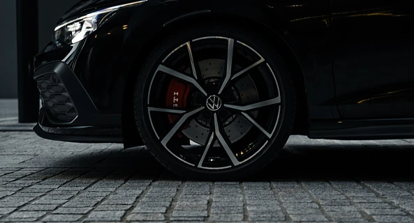 location-VOLKSWAGEN-Puteaux-roadstr