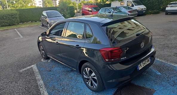location-VOLKSWAGEN-Annemasse-roadstr