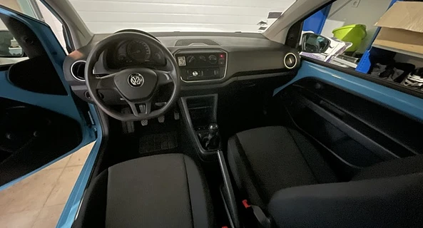 location-VOLKSWAGEN-Tauriac-roadstr