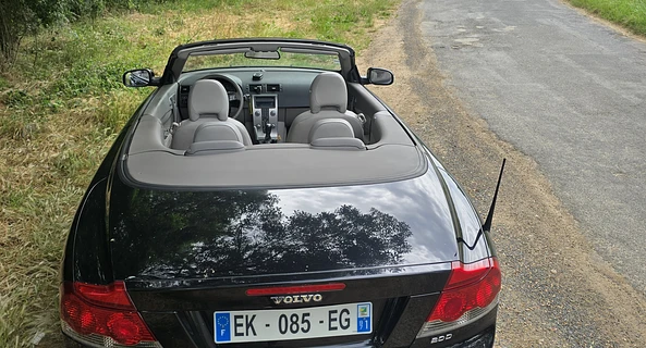 location-VOLVO-Villié-Morgon-roadstr