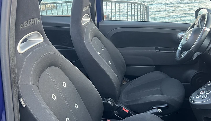 location-ABARTH-Nice-roadstr