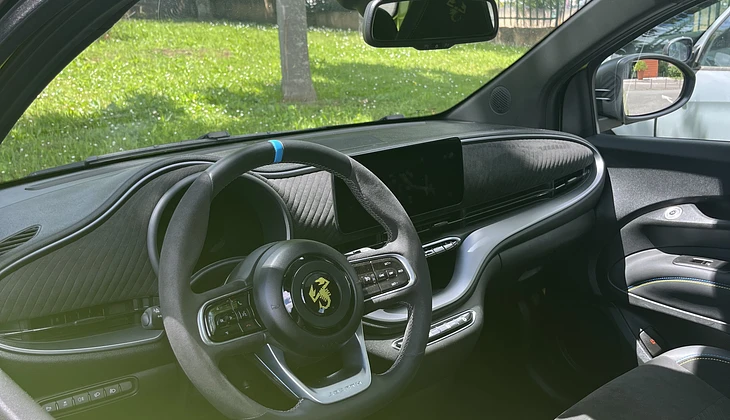 location-ABARTH-Castanet-Tolosan-roadstr