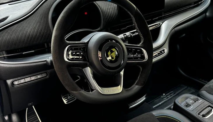location-ABARTH-Montrouge-roadstr