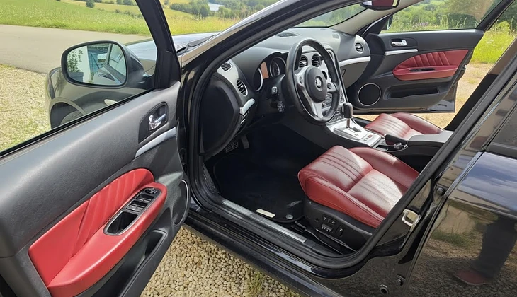 location-ALFA ROMEO-Saint-Martin-la-Pallu-roadstr