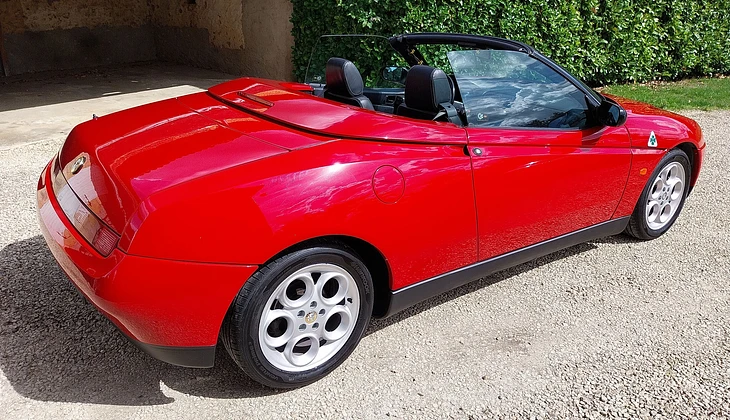 location-ALFA ROMEO-Aslonnes-roadstr