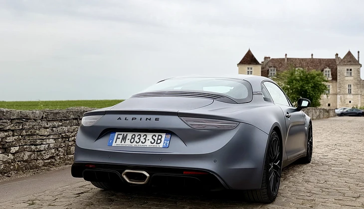 location-ALPINE-Beaune-roadstr