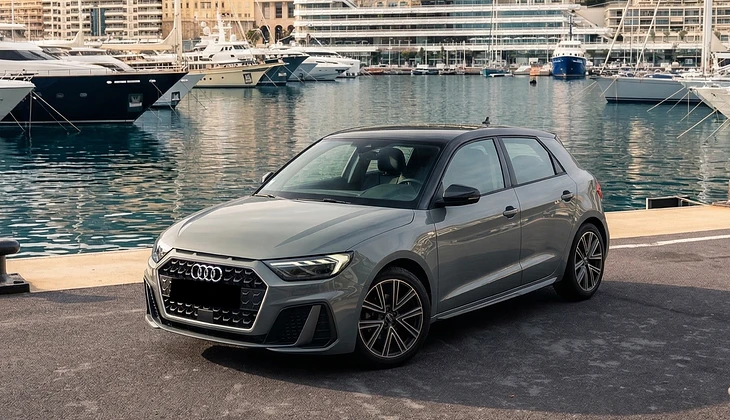 location-AUDI-Menton-roadstr