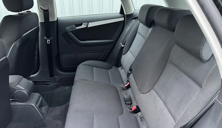 location-AUDI-La Rochelle-roadstr