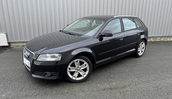 location-AUDI-La Rochelle-roadstr