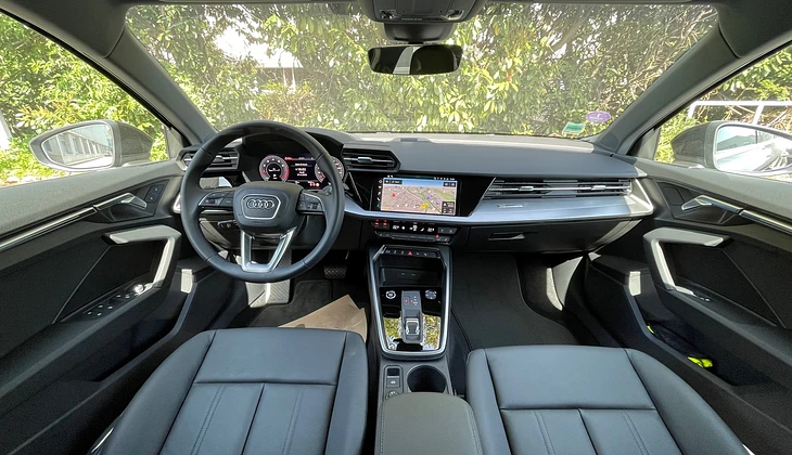 location-AUDI-Nanterre-roadstr