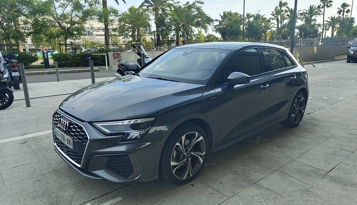 location-AUDI-Nice-roadstr