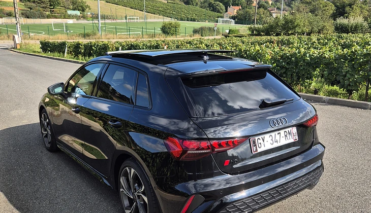 location-AUDI-Lyon-roadstr
