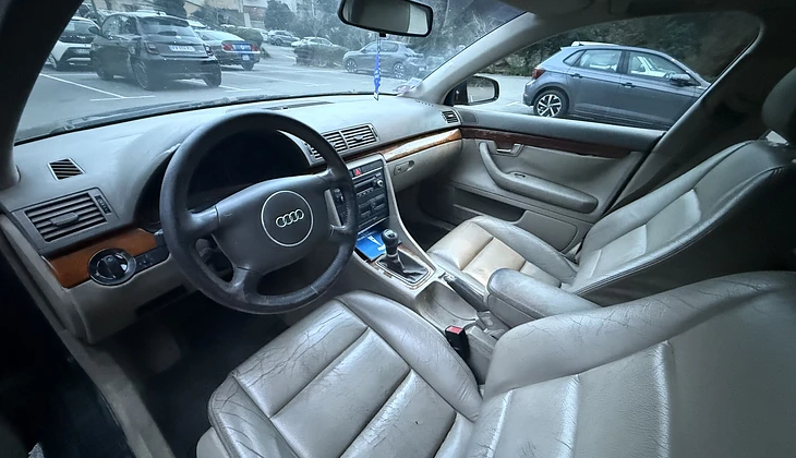 location-AUDI-Laroque-d'Olmes-roadstr