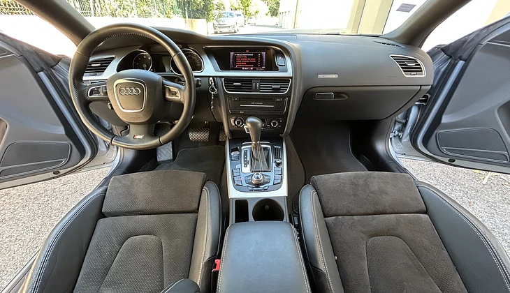 location-AUDI-Hyères-roadstr