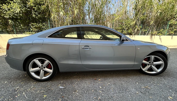 location-AUDI-Hyères-roadstr