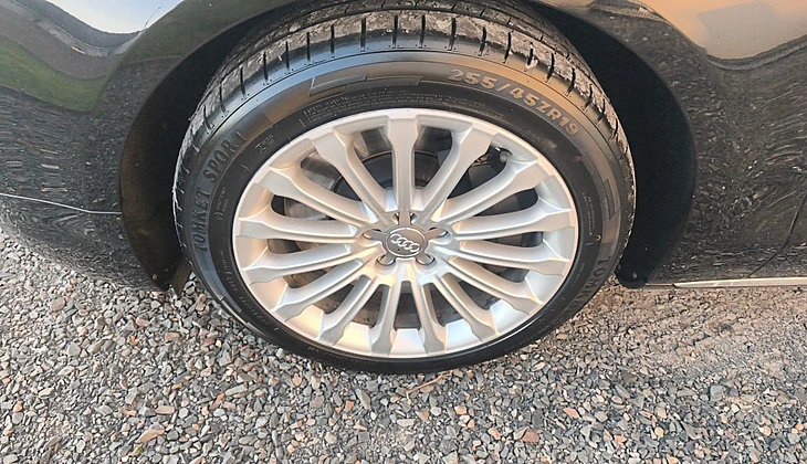 location-AUDI-Rougemontiers-roadstr