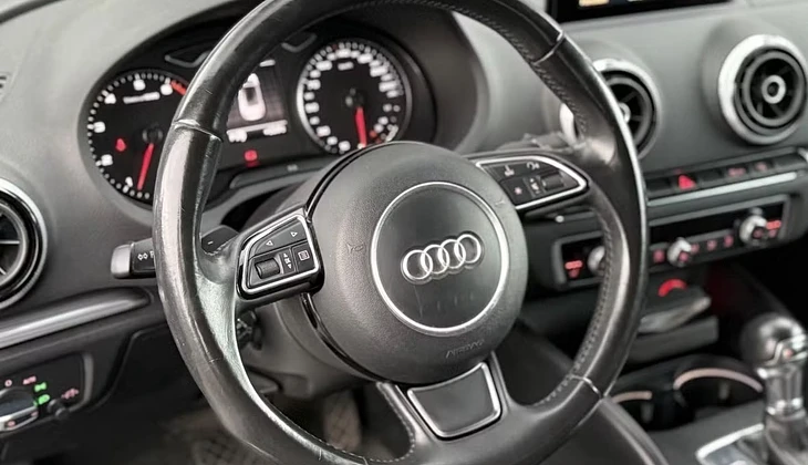 location-AUDI-Châteaubernard-roadstr