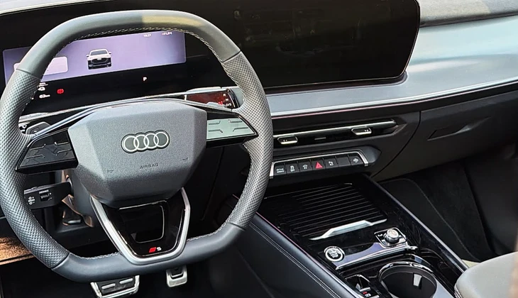 location-AUDI-Paris-roadstr