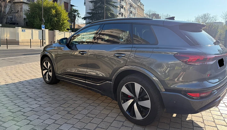 location-AUDI-Paris-roadstr
