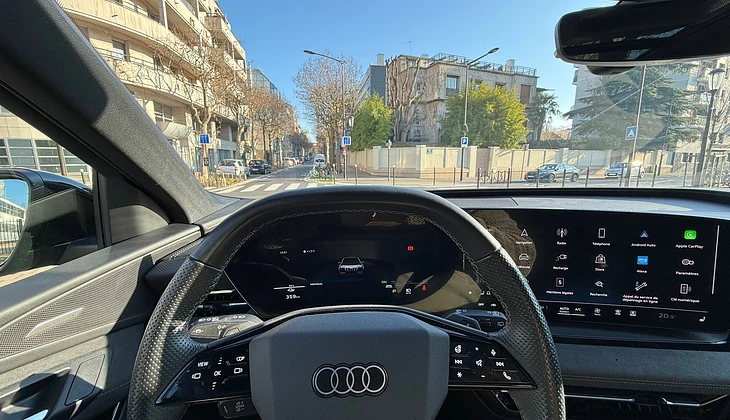 location-AUDI-Paris-roadstr